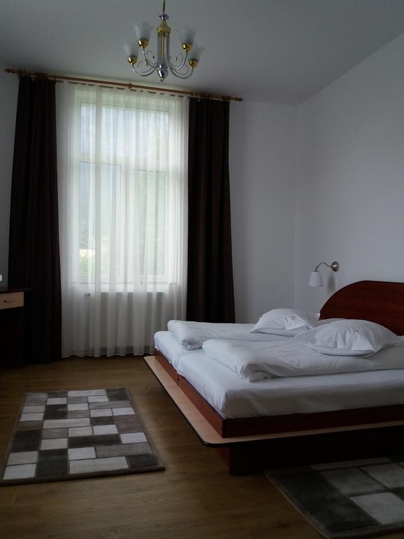 Vila Viitorul Buşteni Esterno foto